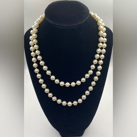 Vintage Strand of Pearls (D) - Picture 3 of 4